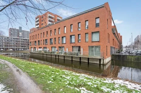 Tussenwoning te koop: Taj Mahalplaats 5, Poptahof-Zuid Delft
