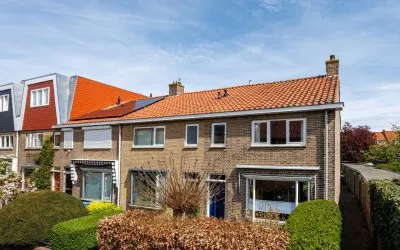 Hoekwoning te koop: Tak van Poortvlietstraat 8, Ministersbuurt-West Delft