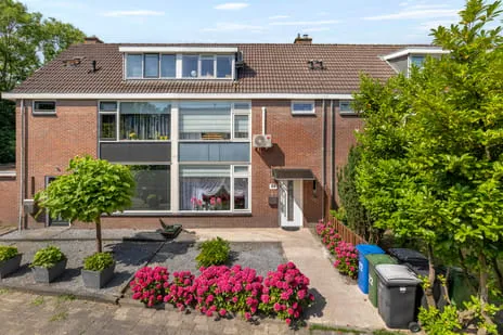 Tussenwoning te koop: Talma-lanen 22, Staatsliedenkwartier Woerden