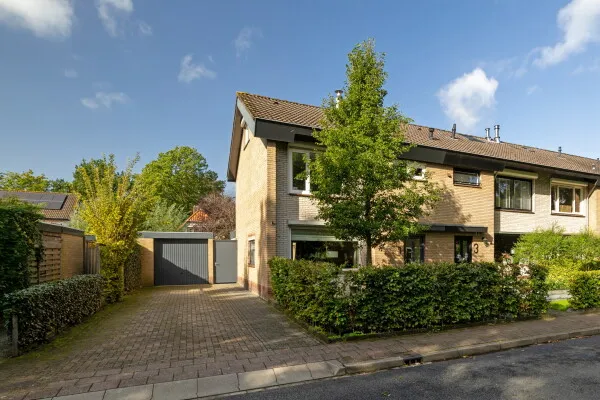 Hoekwoning te koop: Talmastraat 1, Nunspeet