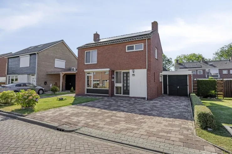 Vrijstaande woning te koop: Talmastraat 104, Veendam