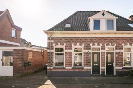 Corner house for sale: Tamboerslaantje 18, Rielerweg-West Deventer