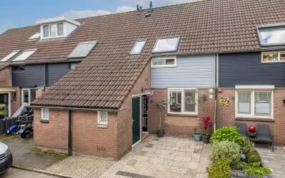 Tussenwoning te koop: Tampicodreef 9, Vechtzoom-noord, Klopvaart Utrecht