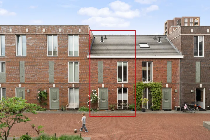Tussenwoning te koop: Tapstraat 14, Feijenoord Rotterdam