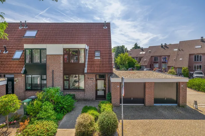 Appartement te koop: Tarweakker 91, Zoetermeer