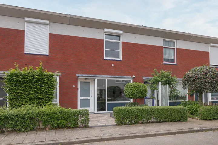 Tussenwoning te koop: Tarwehegge 18, Amby Maastricht
