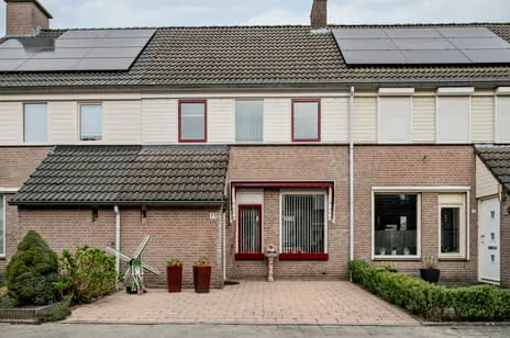 Tussenwoning te koop: Tarweland 11, Zesgehuchten Geldrop