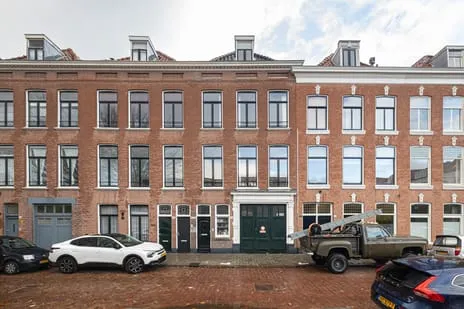 Huurwoning: Tasmanstraat 162 in Haag - €4.250 per maand - 193m²
