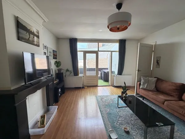 Home for rent: Tasmanstraat, Zeeheldenkwartier 'S-Gravenhage