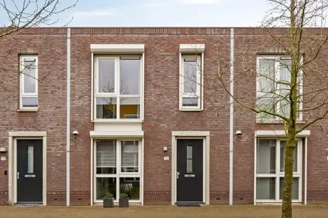 Tussenwoning te koop: Taxandriahof 12, Centrum Waalwijk