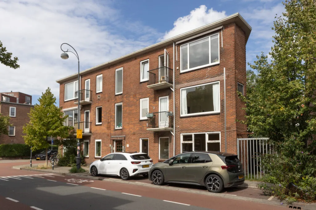 Appartement te koop: Teding van Berkhoutstraat 27, Haarlem