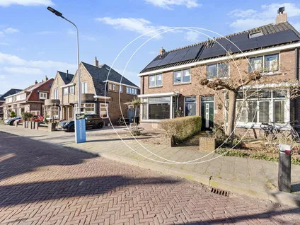 Twee-onder-één-kap te koop: Ten Harmsenstraat 11, Nieuwe Sloot Alphen Aan Den Rijn