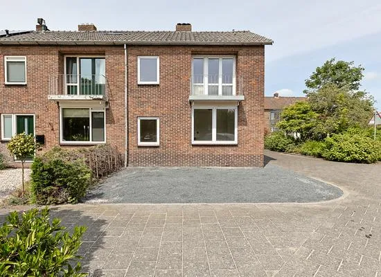 Tussenwoning te koop: Ten Harmsenstraat 25, Nieuwe Sloot Alphen Aan Den Rijn
