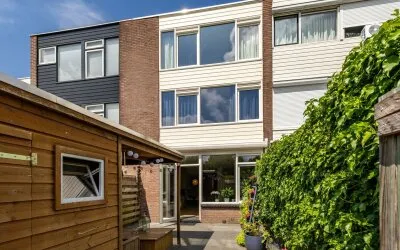 Tussenwoning te koop: Ten Oeverlaan 28, Hoogkerk-Zuid Groningen