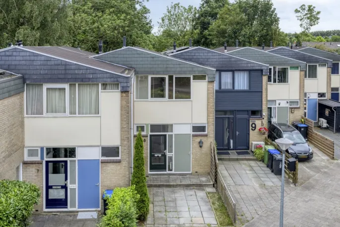 Tussenwoning te koop: Ten Oeverlaan 8, Hoogkerk-Zuid Groningen