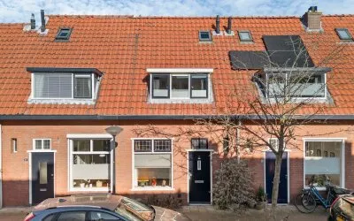 Tussenwoning te koop: Ten Katestraat 13, Haagweg-Noord Leiden