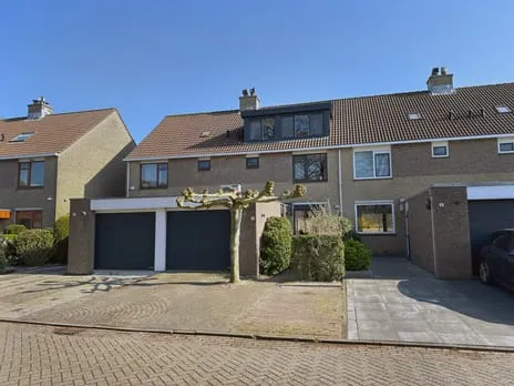 Tussenwoning te koop: Ter Braaklaan 63, Zijdelwaard Uithoorn