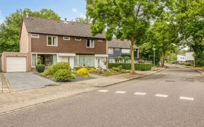 Twee-onder-één-kap te koop: Terbaansweg 4A, Vliegeniersbuurt Roermond