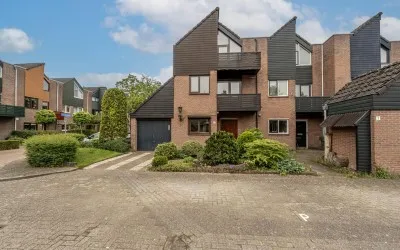 Hoekwoning te koop: Terborchdreef 1, Oud-Beijerland Zuidwijk Oud-Beijerland
