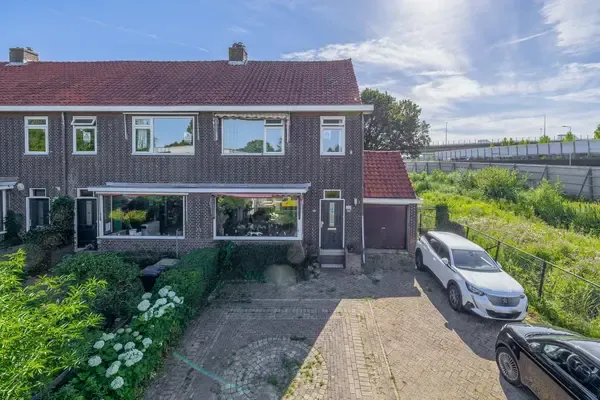 Hoekwoning te koop: Terbregseweg 129, Rotterdam