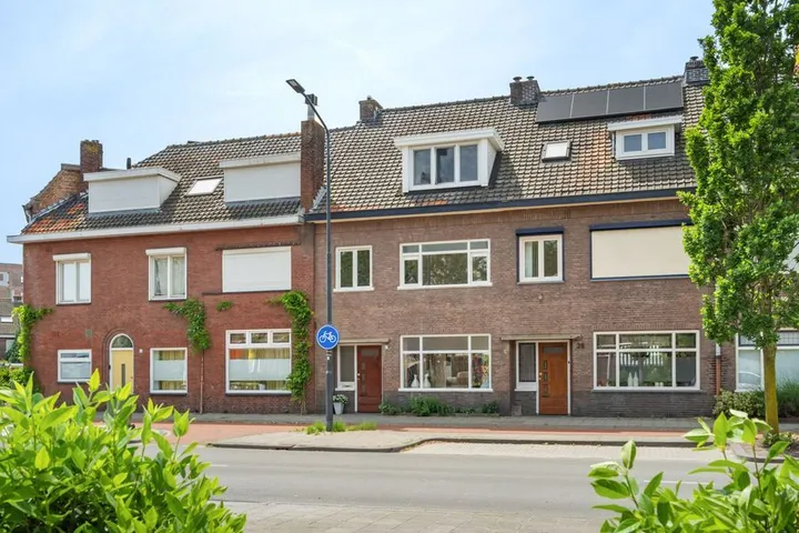 Tussenwoning te koop: Terheijdenseweg 27, Belcrum Breda