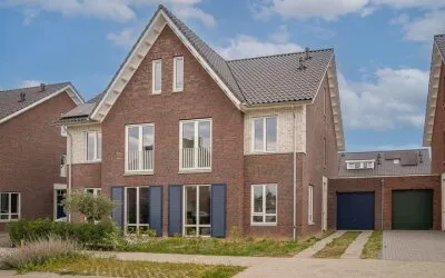 Tussenwoning te koop: Terra Nigrastraat 38, Verspreide huizen Kesteren Kesteren