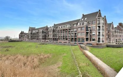 Apartment for sale: Terreplein 112, Geertruidenberg-Kom Geertruidenberg