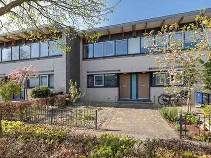 Tussenwoning te koop: Terschellingstraat 59, Almere