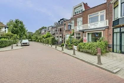 Tussenwoning te koop: Terweeweg 90, Oranje Nassau Oegstgeest