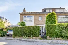 Twee-onder-één-kap te koop: Tesselschadelaan 30, Muiderberg