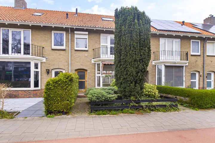Tussenwoning te koop: Tesselschadestraat 104, Vossepark Leeuwarden