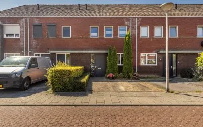 Terraced house for sale: Tessmanstraat 27, Limbrichterveld Sittard