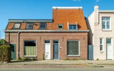 Twee-onder-één-kap te koop: Teteringsedijk 161, Breda