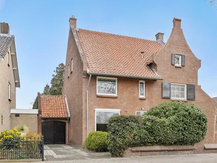 Tussenwoning te koop: Teugenaarsstraat 14, Berghemseweg-Zuid Oss