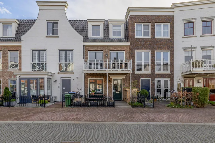Tussenwoning te koop: Texellaan 8, De Eilanden Gouda