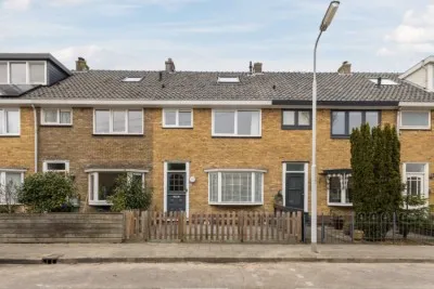Tussenwoning te koop: Texelstraat 52, Zaandam