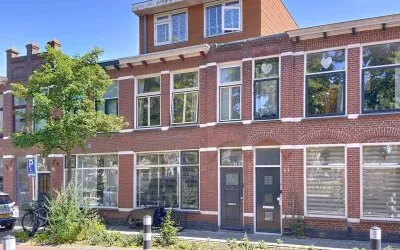 Tussenwoning te huur: Teylerplein 59, Potgieterbuurt Haarlem
