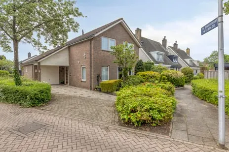 Vrijstaande woning te koop: Th Elsenstraat 12, Montfoort Montfoort