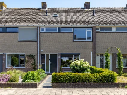 Tussenwoning te koop: Thalesstraat 10, Sprenkelaar Apeldoorn