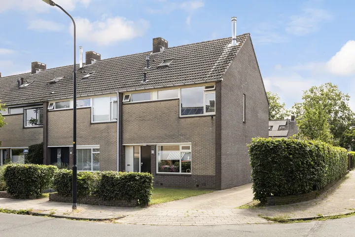 Hoekwoning te koop: Thalesstraat 2, Sprenkelaar Apeldoorn