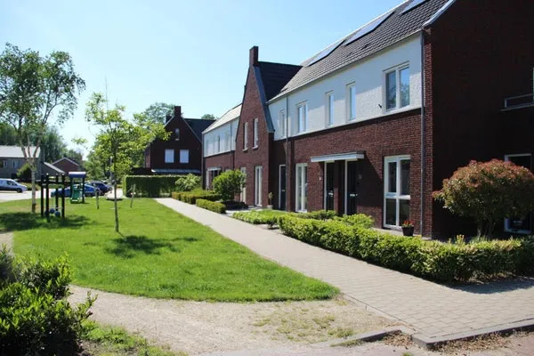 Tussenwoning te koop: Thea Beckmanstraat 10, Bladel Wilhelminalaan Bladel