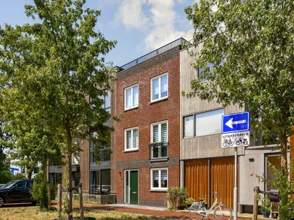Tussenwoning te koop: Thea Beckmanstraat 9, Haagweg-Noord Leiden