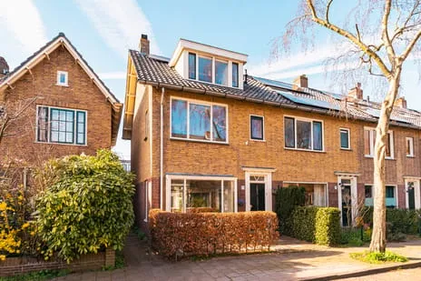 Hoekwoning te koop: Theemsstraat 11, Zeeheldenbuurt Haarlem
