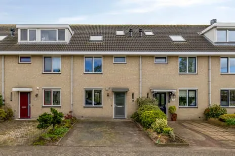 Tussenwoning te koop: Theeroosweide 60, Molenvliet-West Woerden