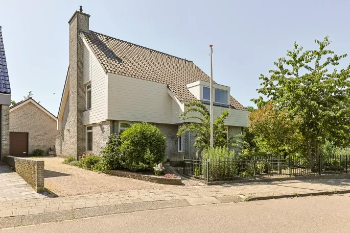 Detached house for sale: Theo Bosmanlaan 2, Hoogmade Hoogmade
