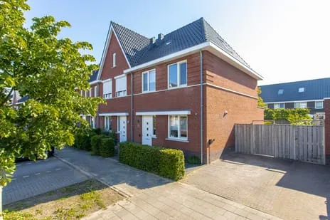 Hoekwoning te koop: Theo van Rijenlaan 25, Verspreide huizen Hoeven Zaltbommel
