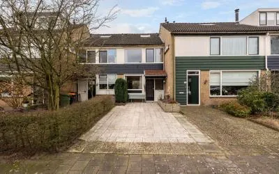 Tussenwoning te koop: Theo Dobbehof 44, Klaarwater Soest