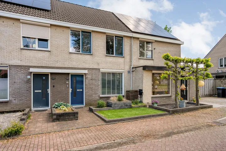 Tussenwoning te koop: Theo van Doesburgstraat 27, 't Zwering Enschede