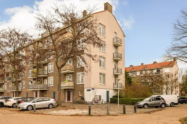 Huurwoning: Theodorus Majofskistraat in Amsterdam - €1.850 per maand