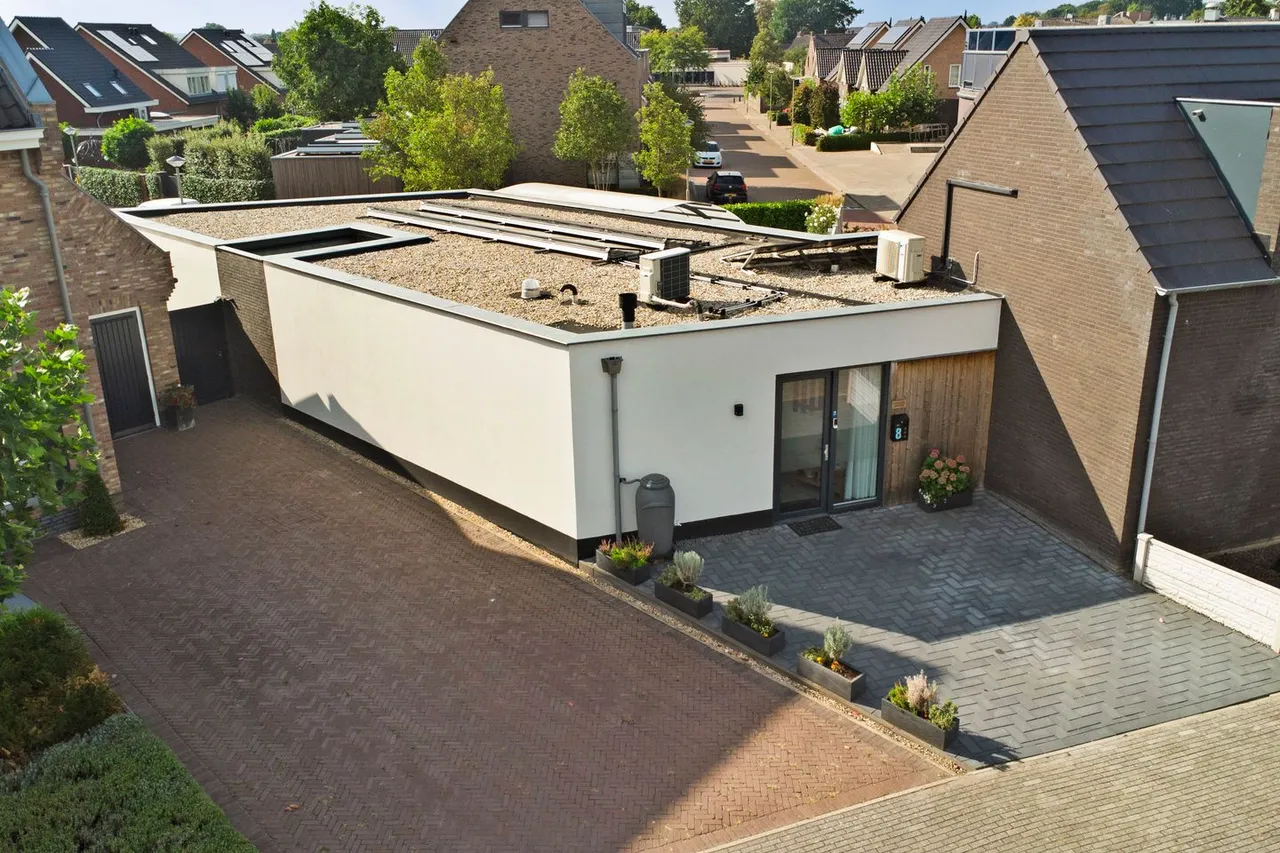 Twee-onder-één-kap te koop: Theresiastraat 8, Belfeld